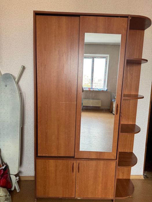 Продам Прихожую или шкаф доя вещей