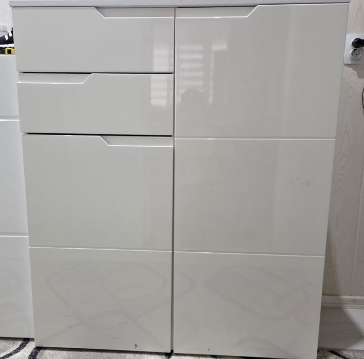 Скрин / комод нов