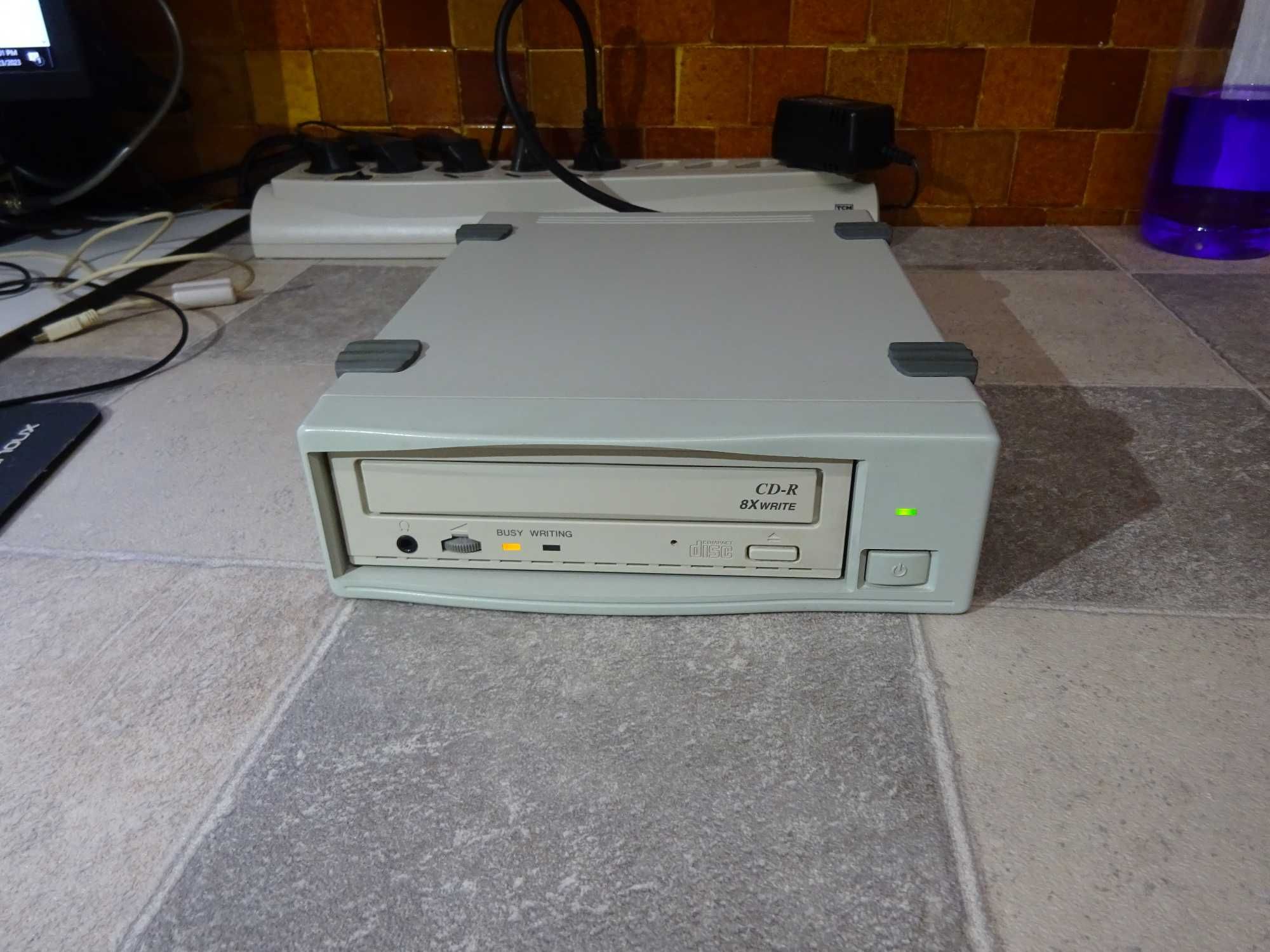 Unitate optica externa retro/vintage SCSI -/cd-writer /
