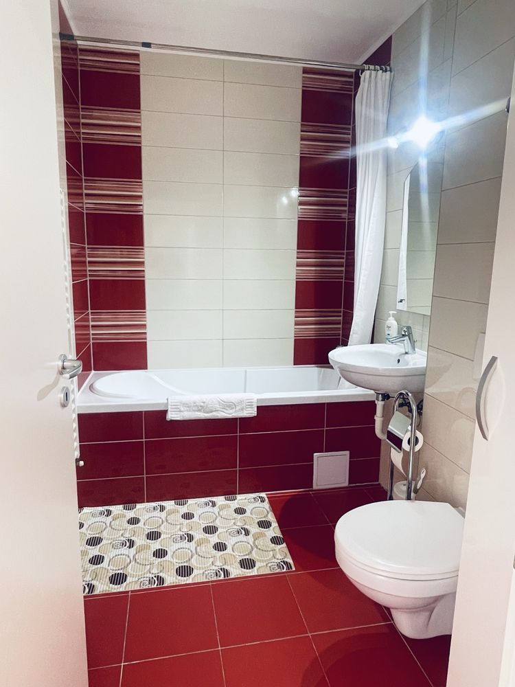 Apartament doua camere decomandat