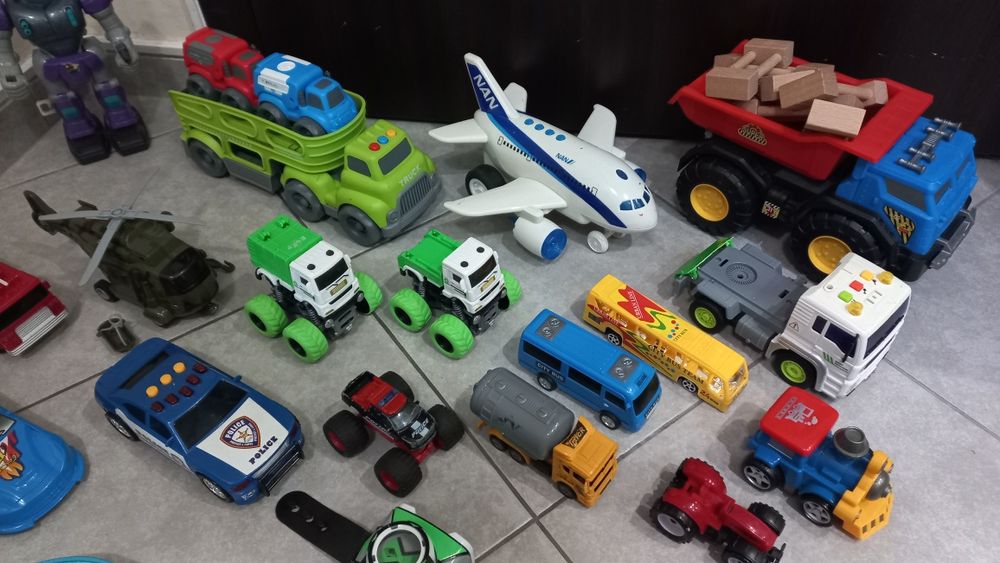 супер герои 12бр,азбука,риболов,пъзел,количка,камион,ртбот,бентен,сам