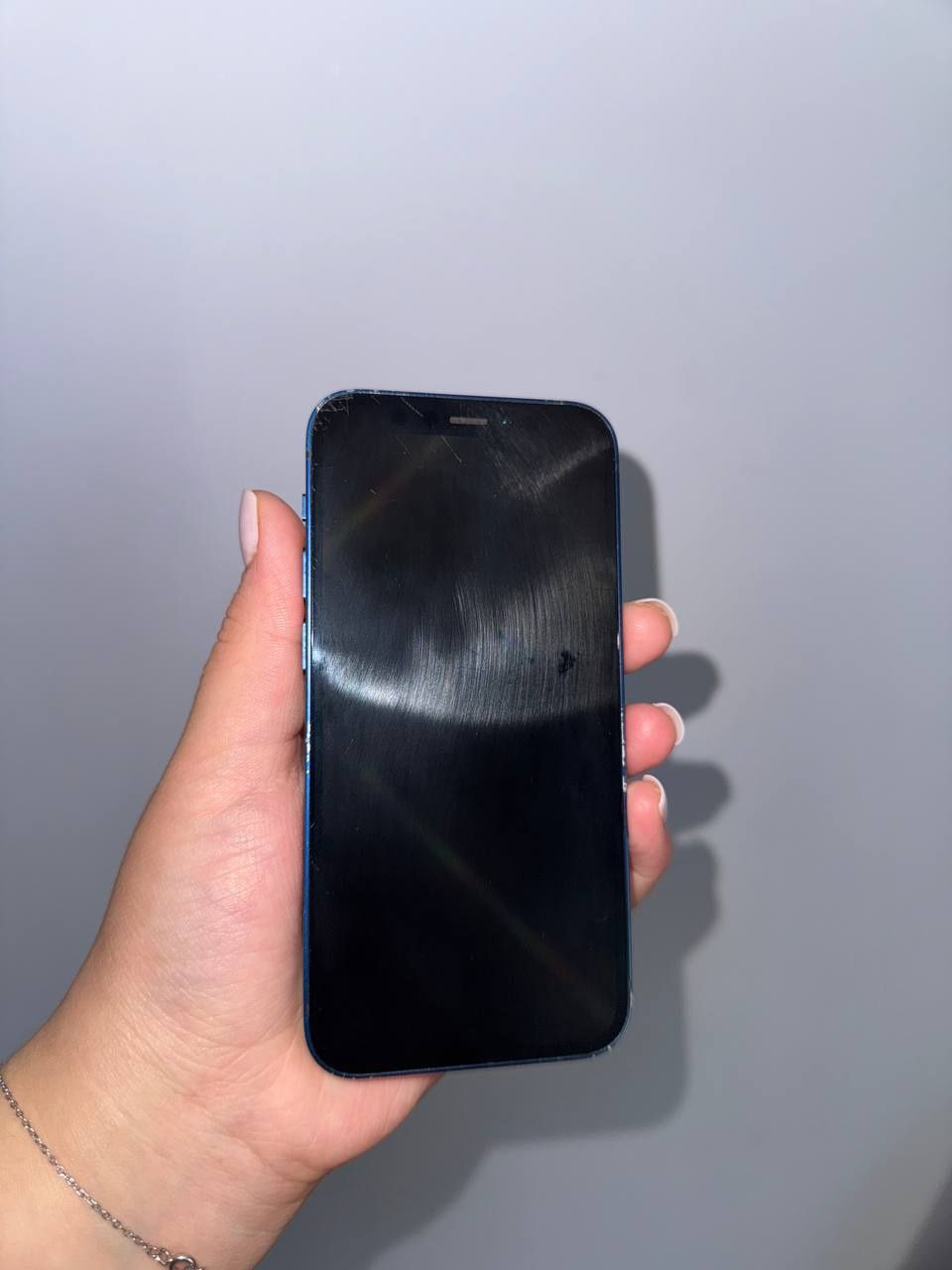 Iphone 12 mini.                            .