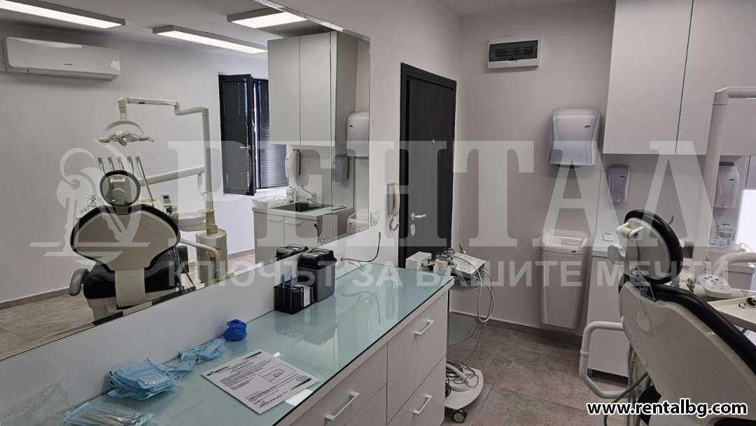 Дава се под наем Офис в Пловдив, Център - 34 кв.м за 509.49 € - Снимка #9
