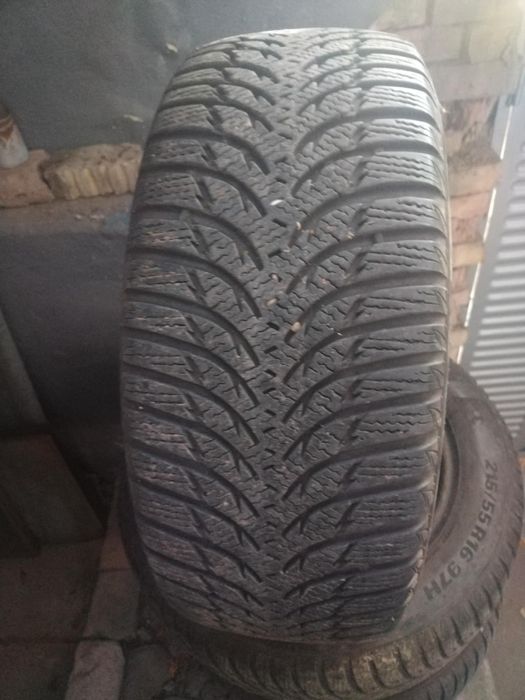 Продавам 4 броя зимни гуми
KUMHO WINTERCRAFT
215/55R6 / ДОТ 3021
Гумит