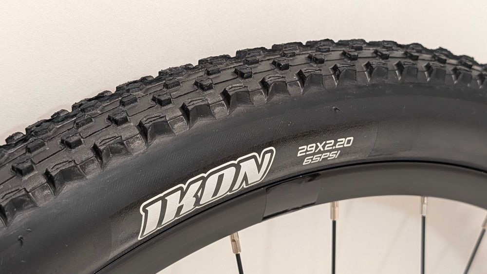 Set roti MTB 29' boost Shimano + Maxxis Icon 2.2, freehub HG