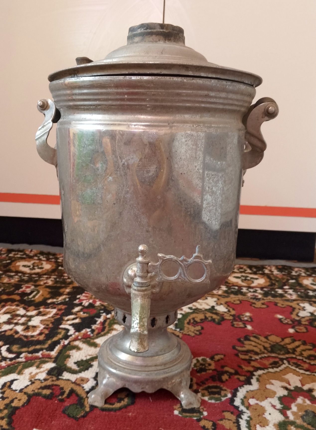 Ески самауар сатылады.