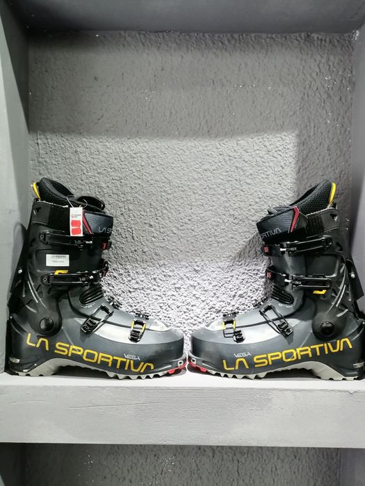 Clapari schiuri ski tura La Sportiva Vega Test marime 31.5