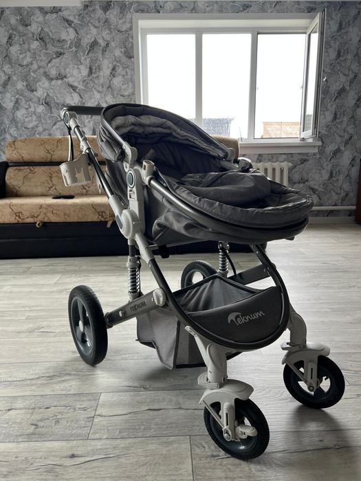 Продам детскую коляску