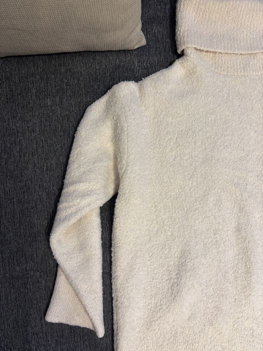 Зимен пуловер Oysho