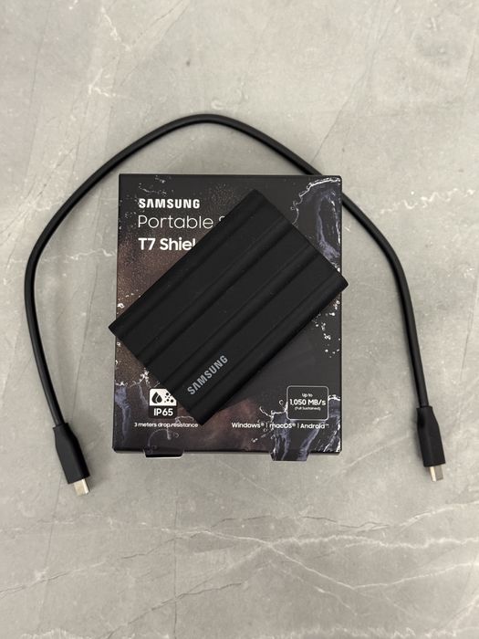 SSD Samsung t7 shield 4tb