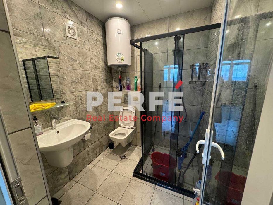 Дава се под наем Двустаен апартамент в Бургас, Лазур - 60 кв.м за 561 € - Снимка #5