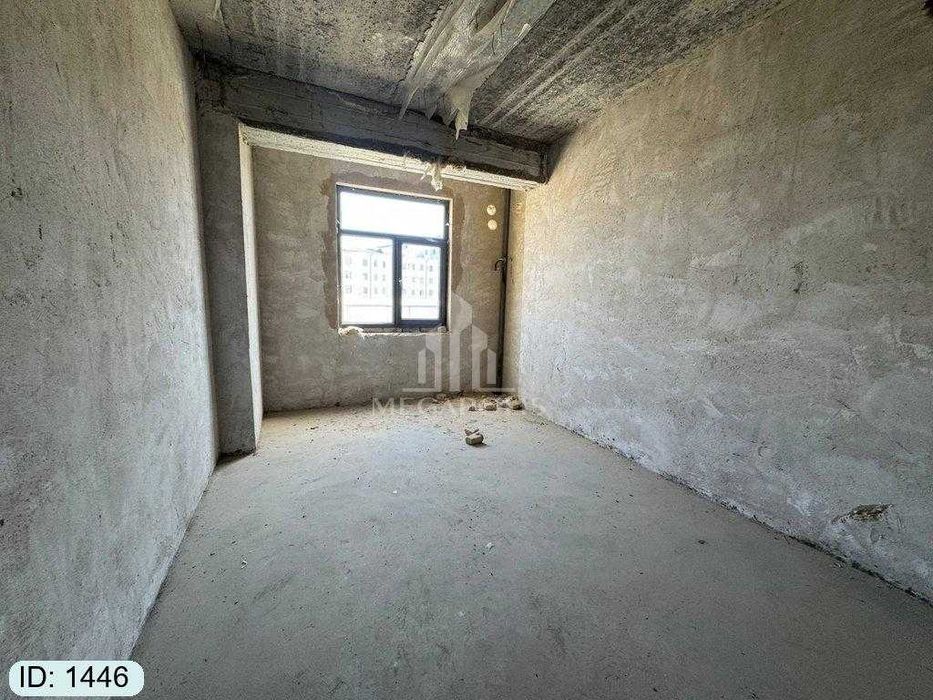 Fayzobod masjid tarafda 2 xona karobka sotiladi №1446