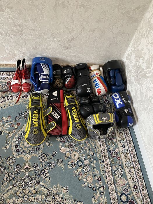 Почти все новый.