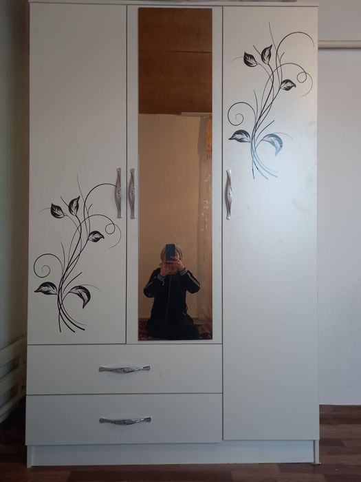 Шкаф сатылыды арзан бағамен