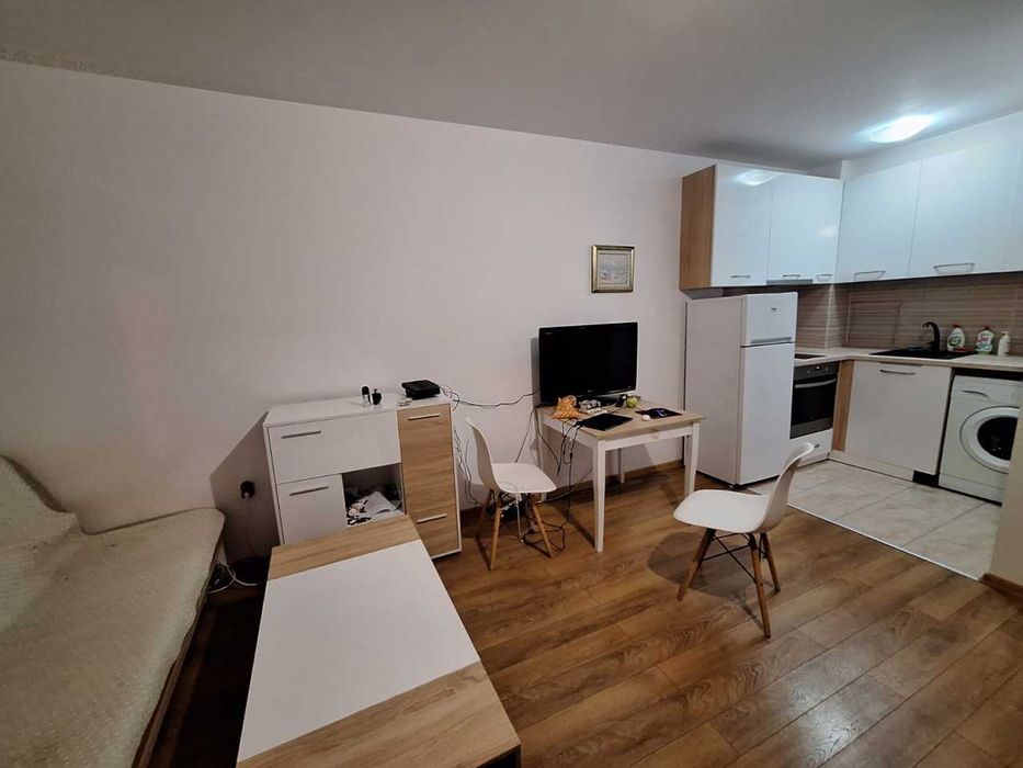 Продава се Едностаен апартамент в Пловдив, Център - 35 кв.м за 1772 €/кв.м - Снимка #2