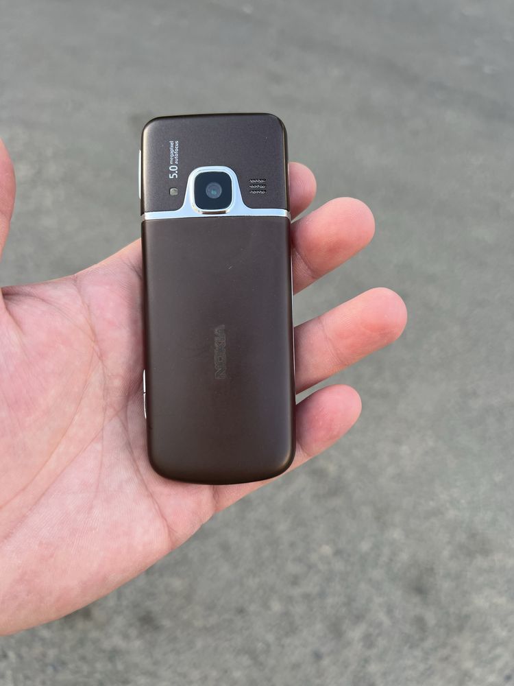 Nokia 6700 Choco