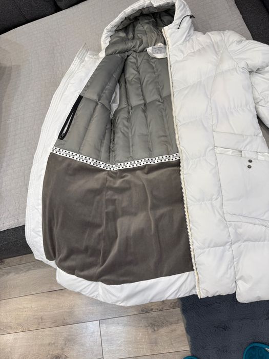 Пуховик женский белый. Производство Германия