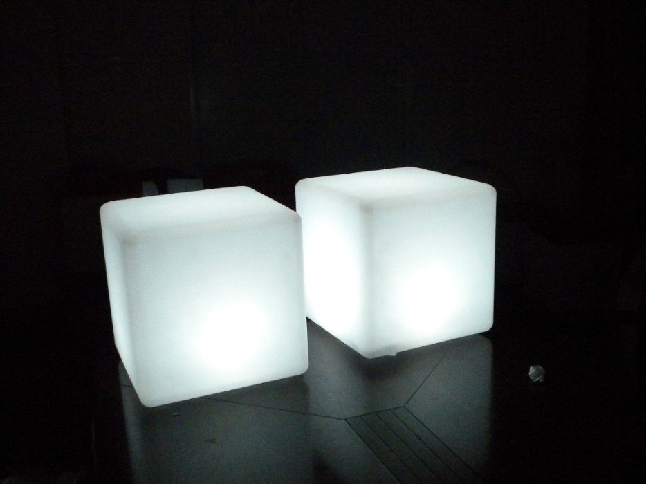 Cub luminos cu LED rgbw pentru interior & Exterior, evenimente HoReCa