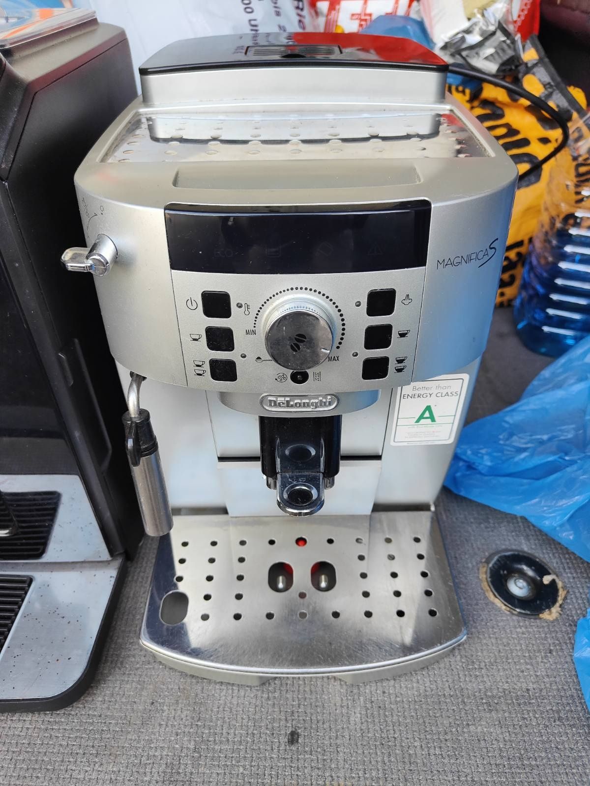 Кафе  машина робот