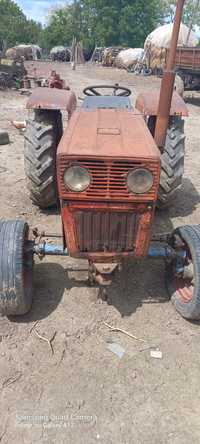 Tractor u445 în stare bună de funcționare an fabricație 1990