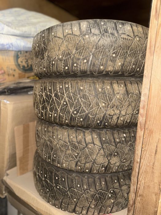 Продам зимнюю резину Goodyear