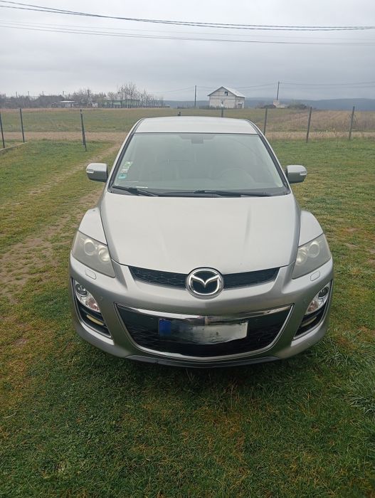 Vând Mazda cx7 din 2011