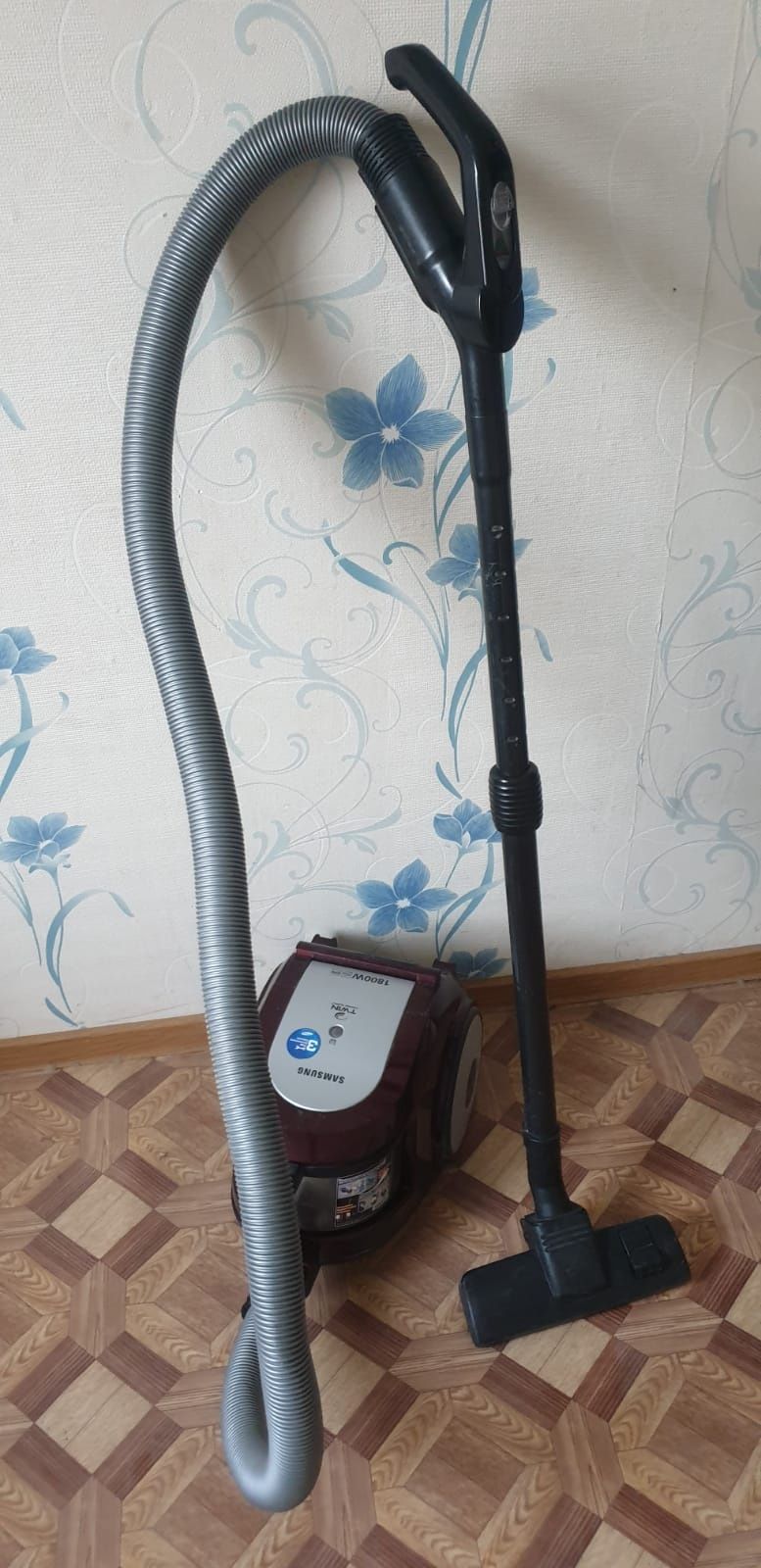 Пылесос Samsung 1800w