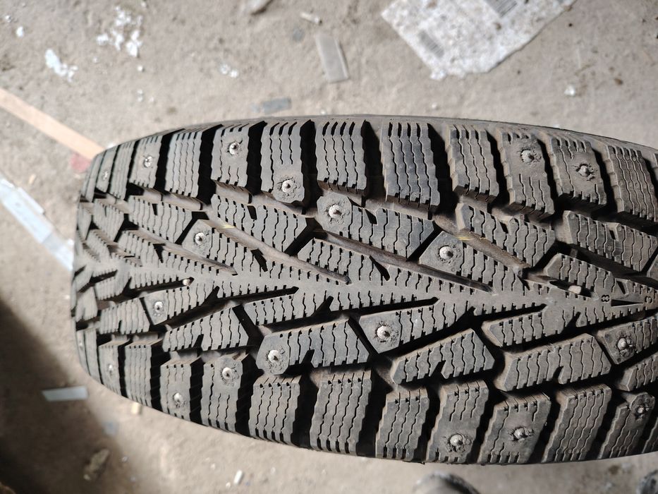Шины почти новые