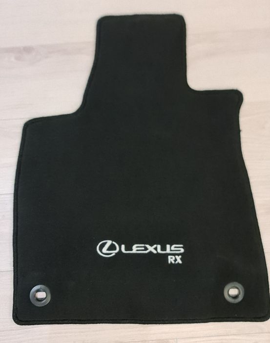 Продам новые оригинальные ворсовые коврики на Lexus RX300