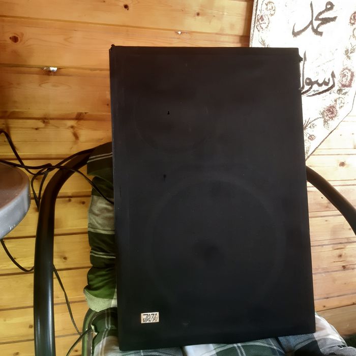 Vand magnetofon Tesla B 115 cu 2 boxe de 50w si 15 benzi