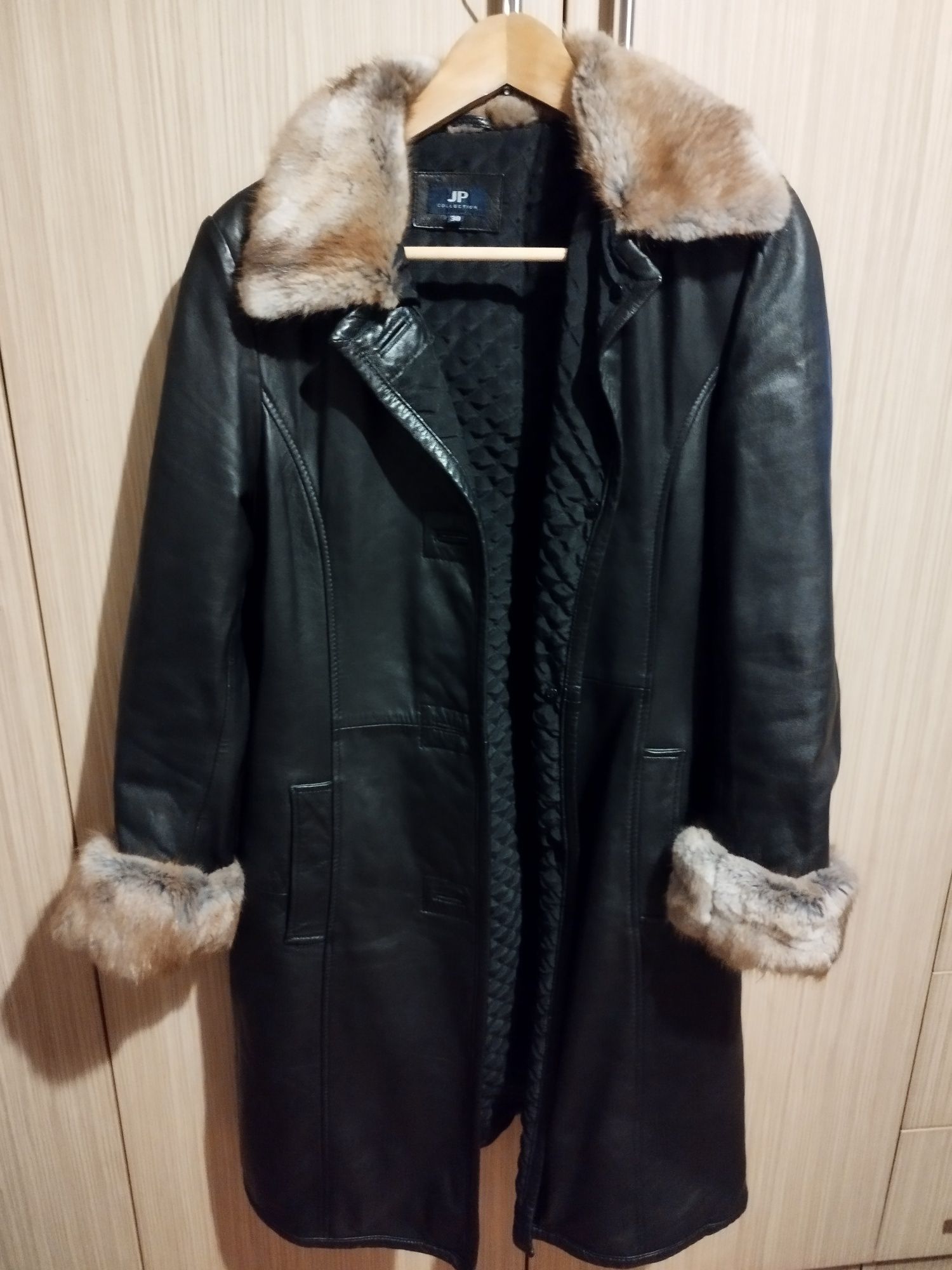 Черно кожено яке-палто подплатено от естествена лицева кожа