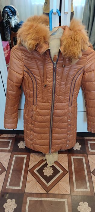 Продам куртки зимнии