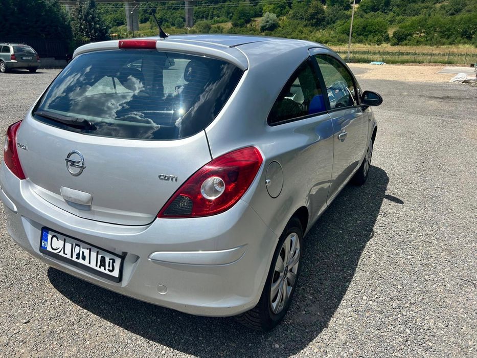 Opel corsa D 2011