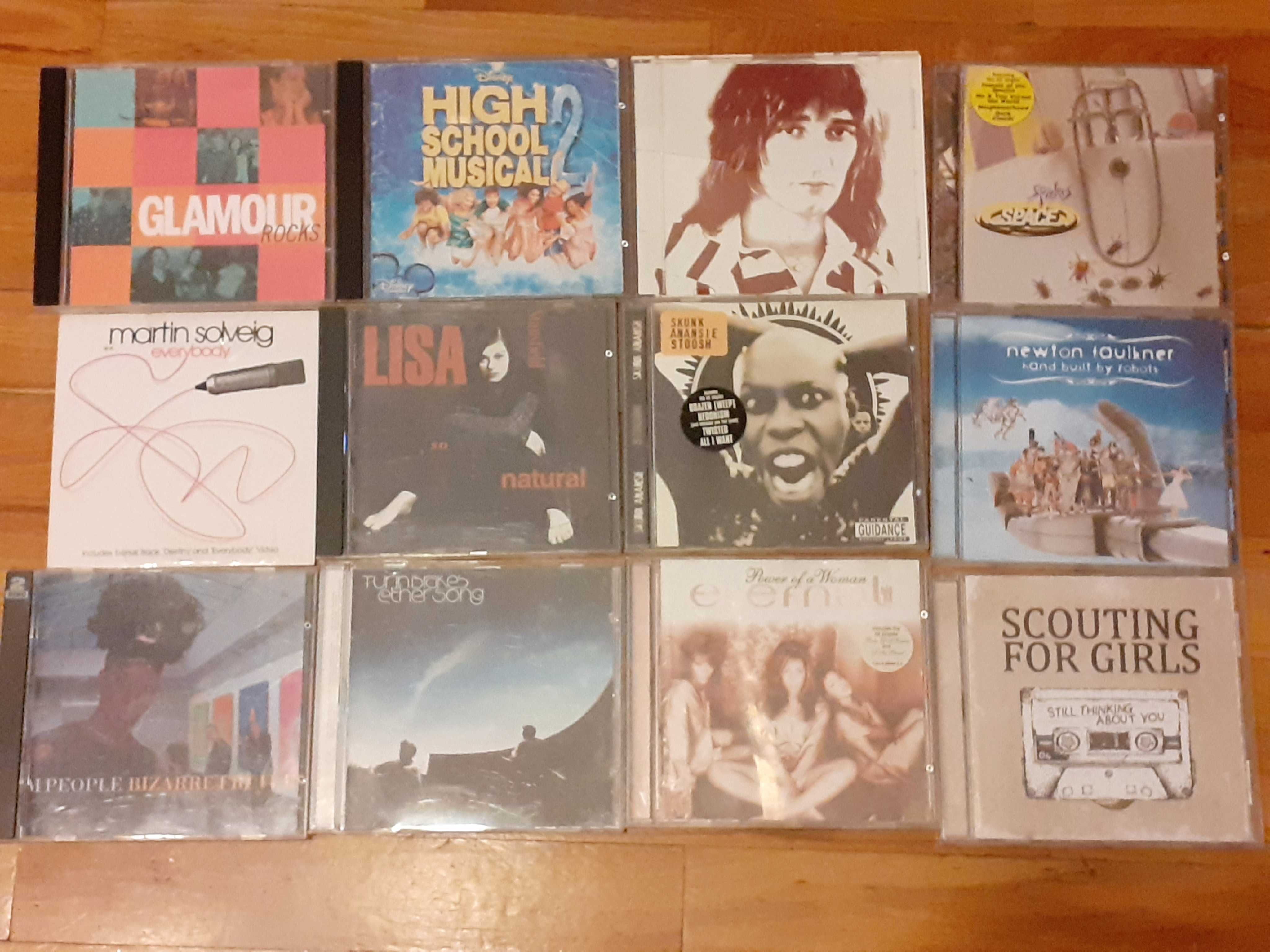 90 броя оригинални дискове (CD) с английска музика