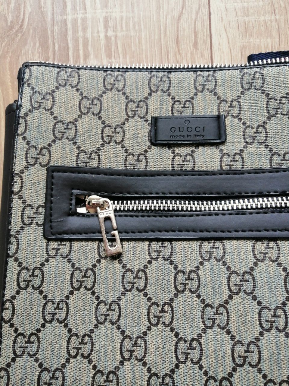 Gucci мъжка елегантна чанта