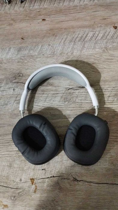 Продаются Блютуз наушники