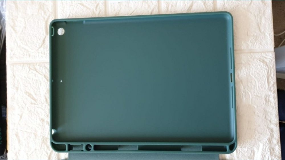 Husa ultra slim pentru tableta