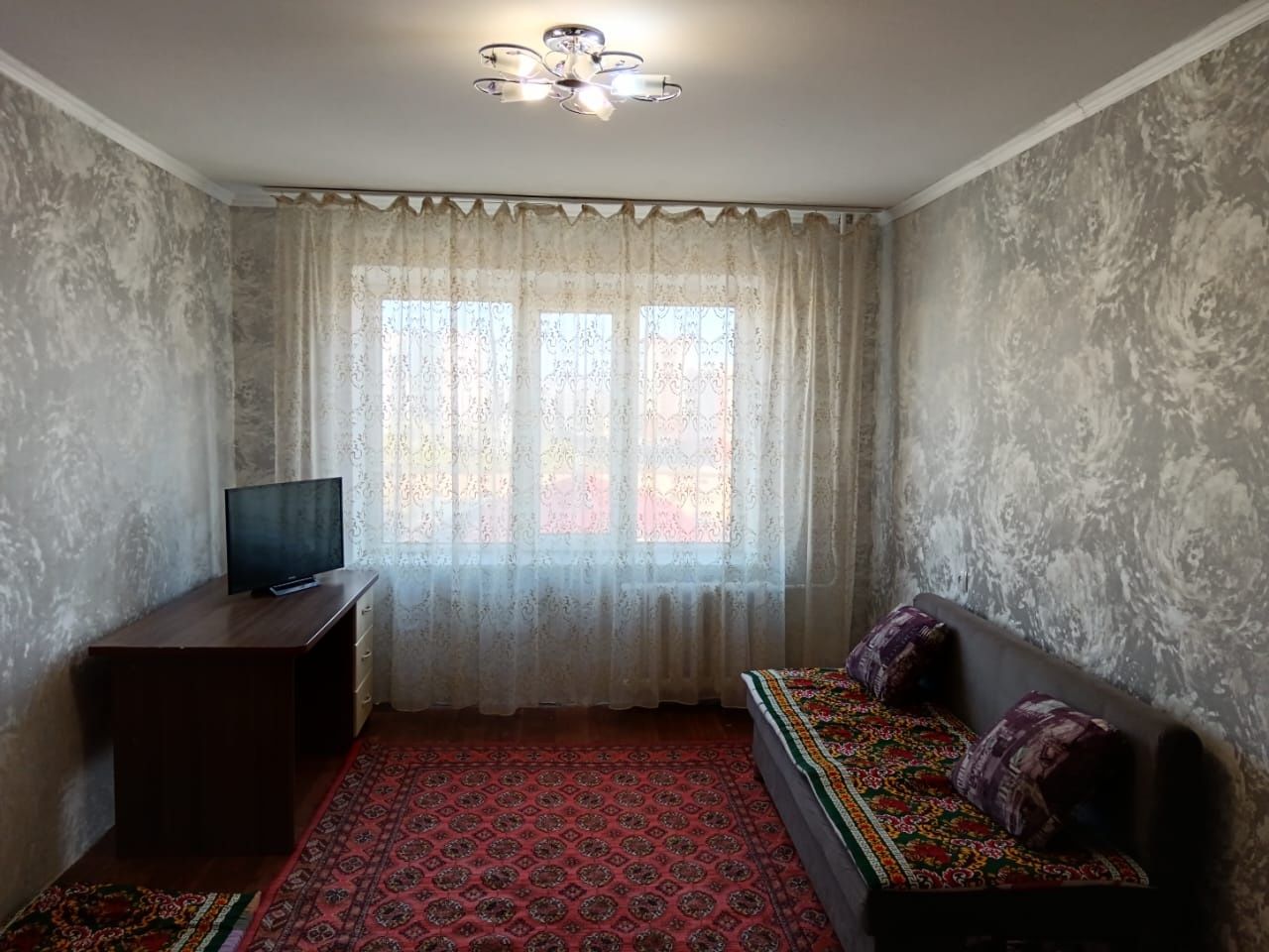 Продается 2 комнатная квартира на районе Евразии