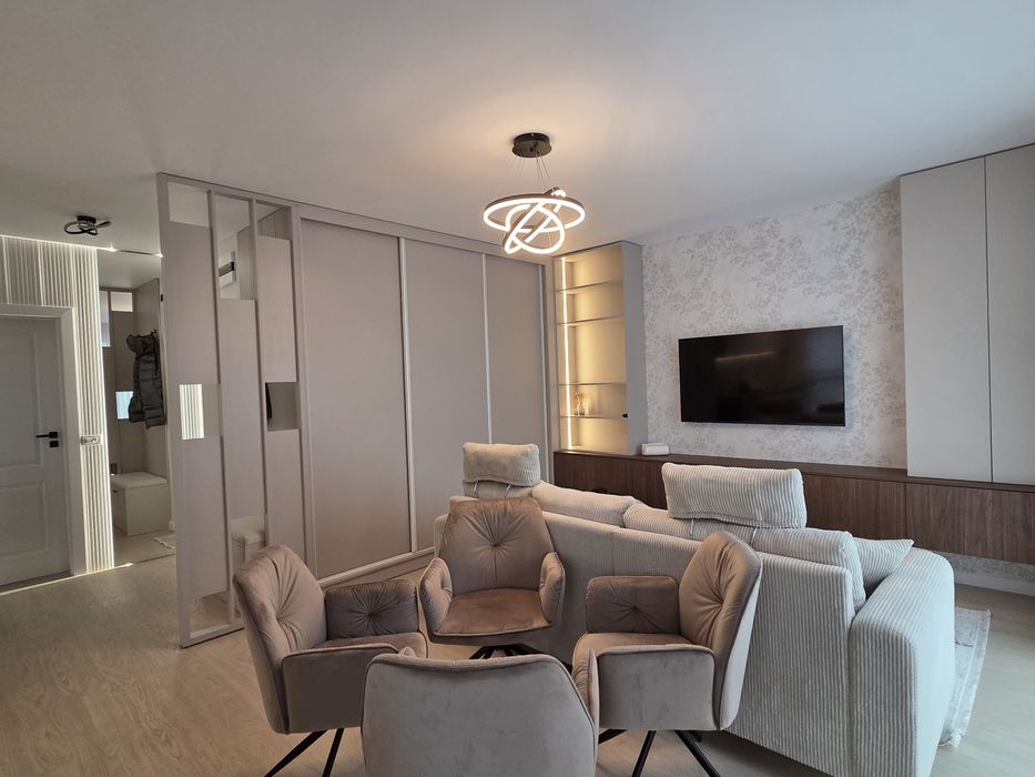 PF inchiriez apartament premium cu 2 camere, central