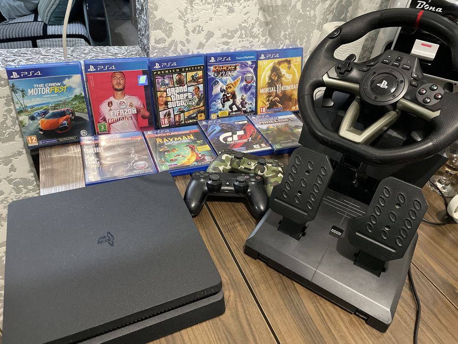 Sony Playstation 4 б/у продам