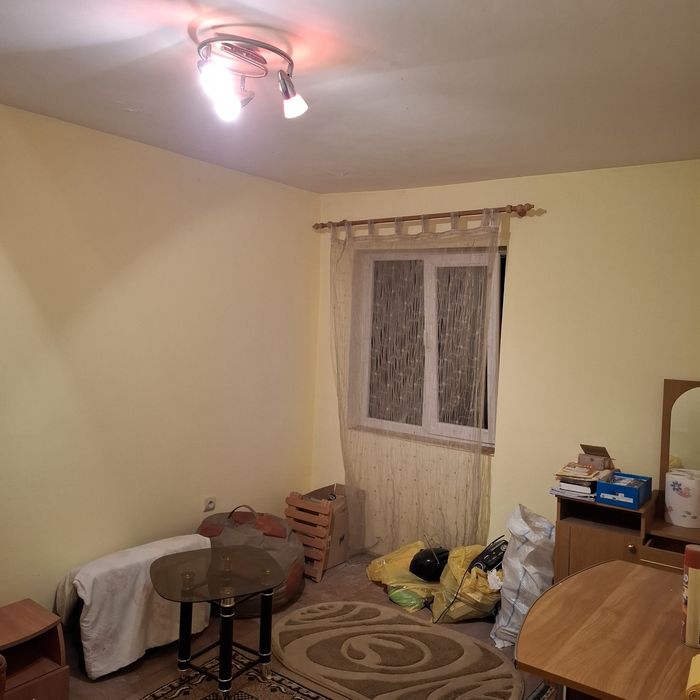 Vând garsoniera 20mp