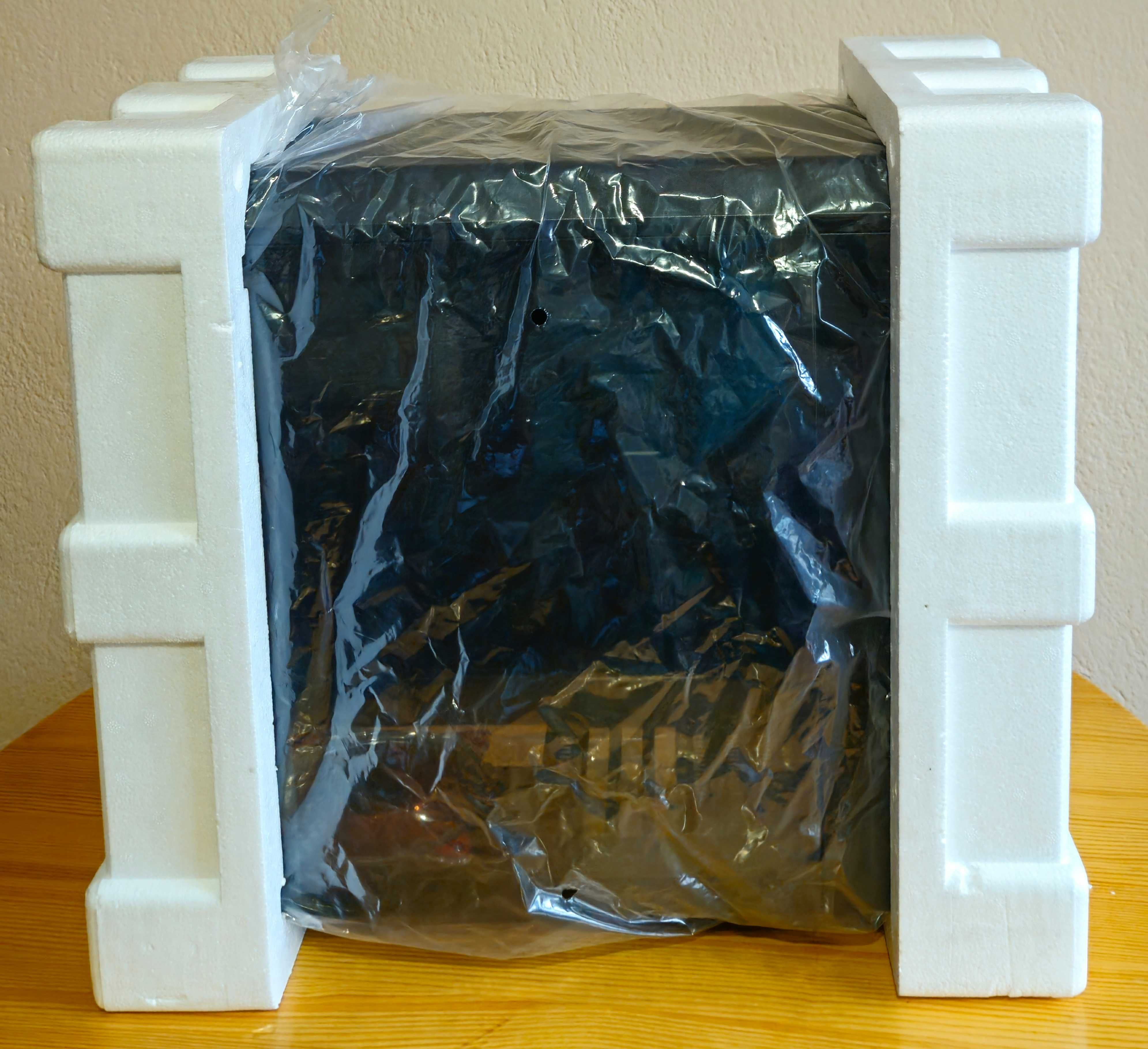 Компютърна кутия Phanteks P300 с 4 броя вентилатори Segotep Polar Wind