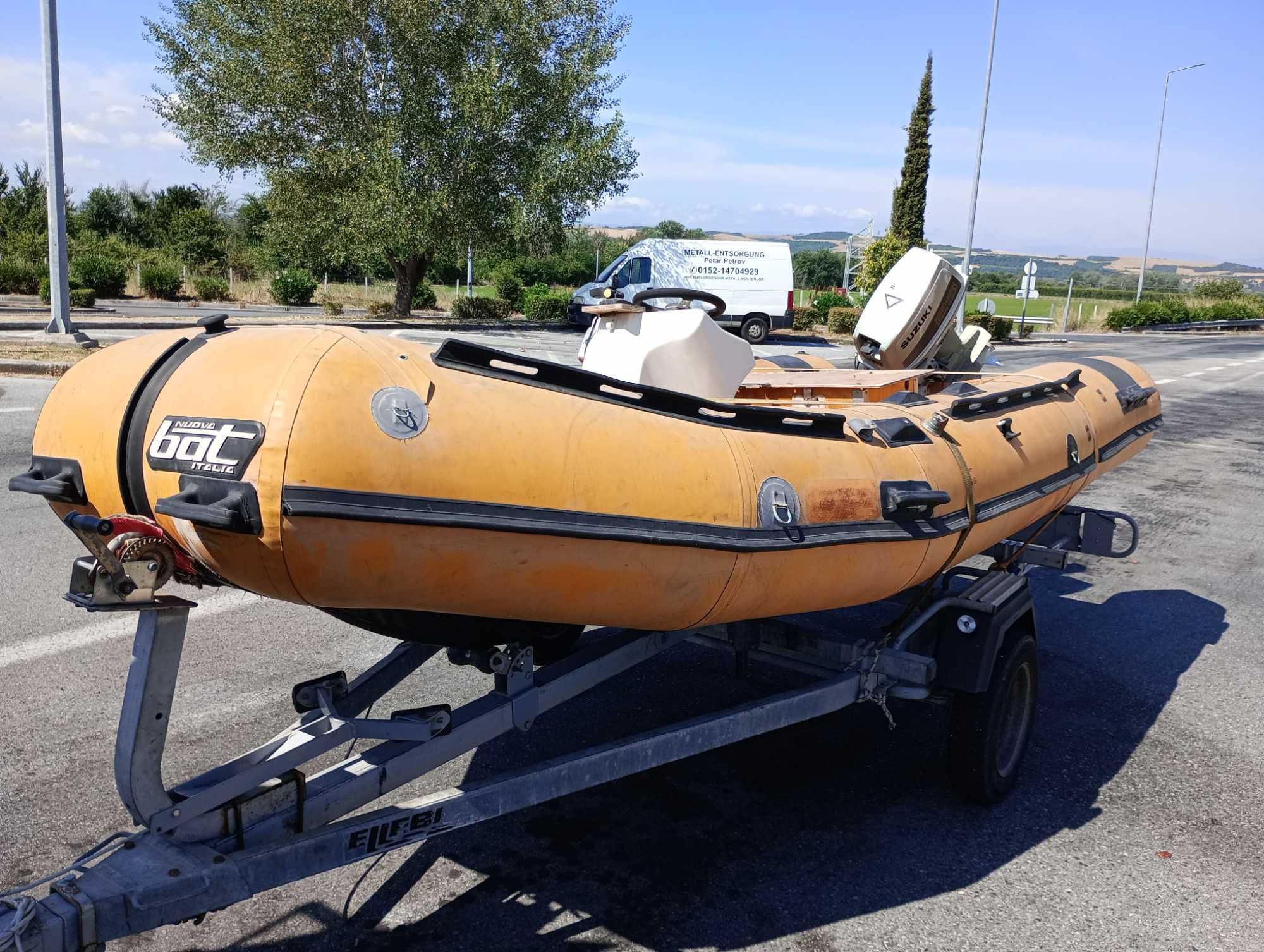 Надув. Лодка RIB-bat дълга 4,50м к-т с мотор SUZUKI 25HP , внос от И-я