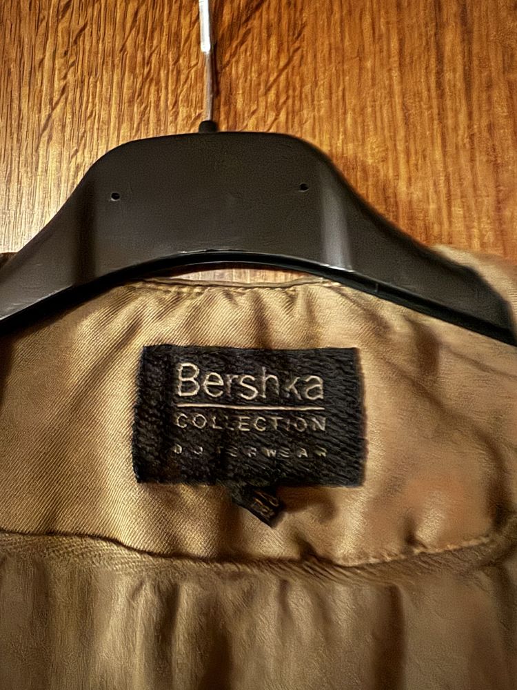 Geaca parka Bershka M