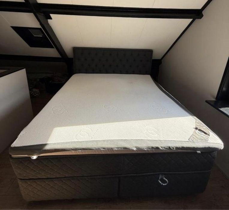 Pat boxspring cu lada de depozitare