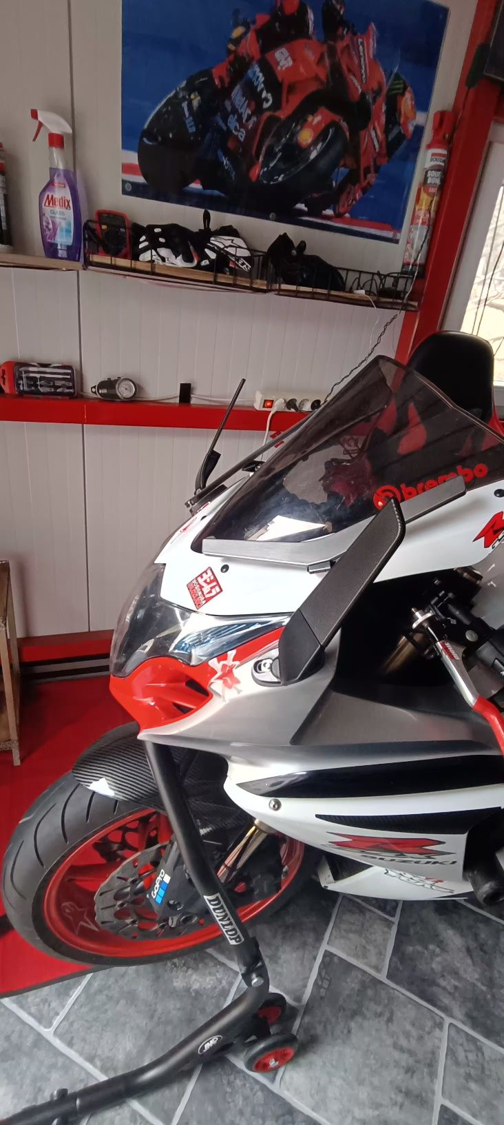 Suzuki gsxr 1000L0