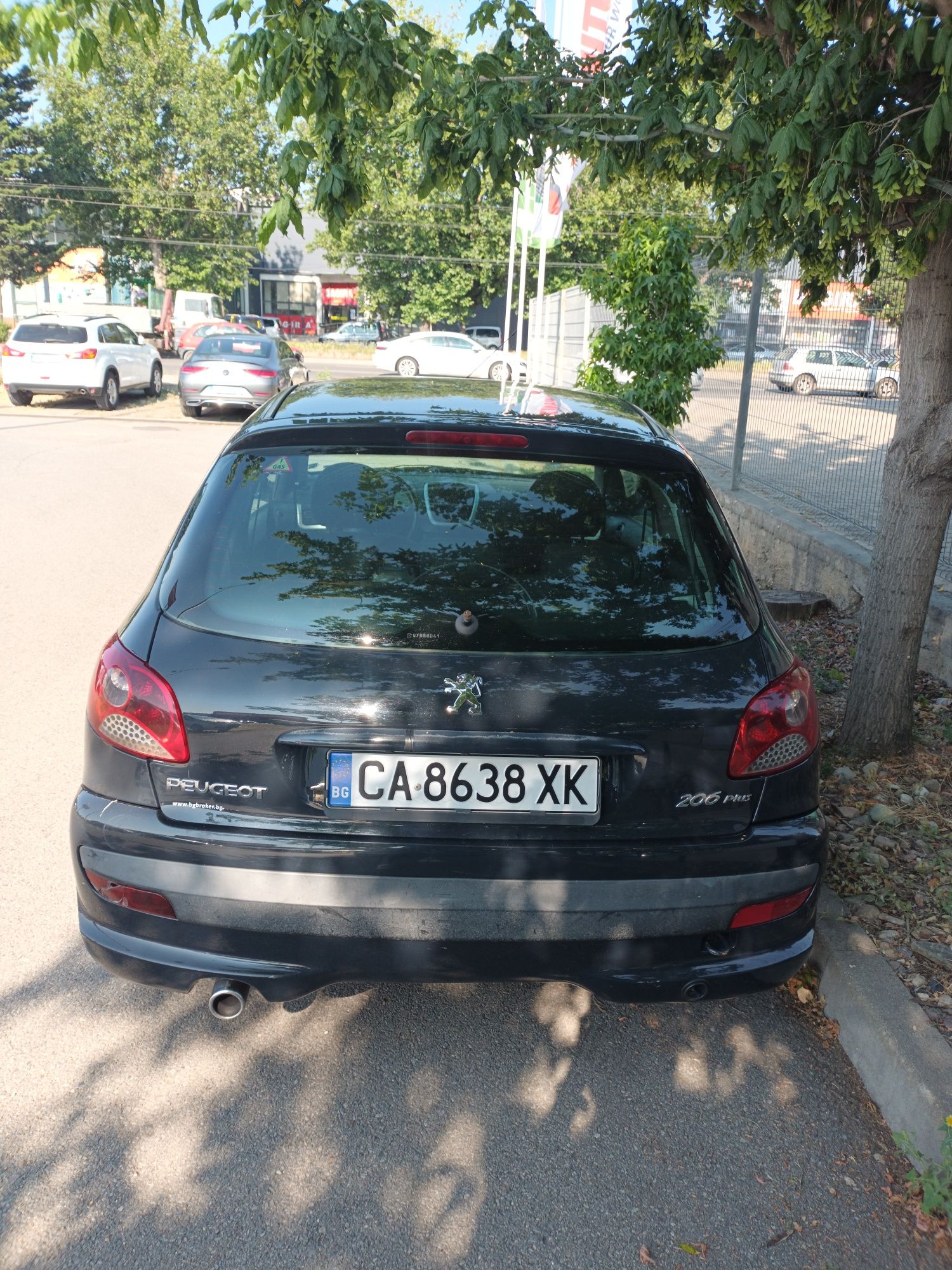 Peugeot 206+  2009г газ