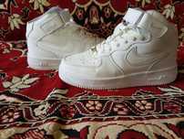 Air force 1 mid ,albi mărimea 40 purtați de 3 ori