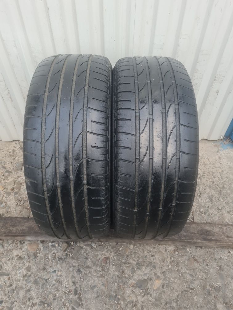 2 buc Anvelope de vara *235/55R17*BRIGESTONE*LICHIDARE STOC*50 Lei buc