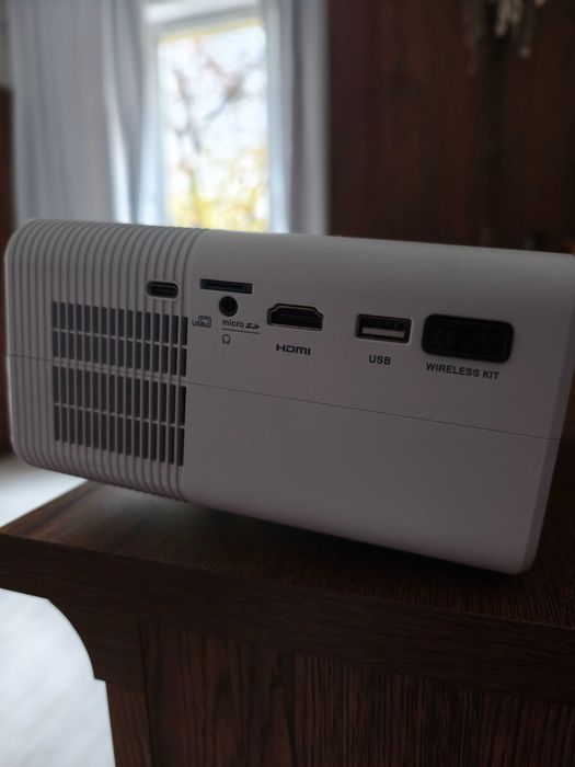 Проектор AOpen QF12